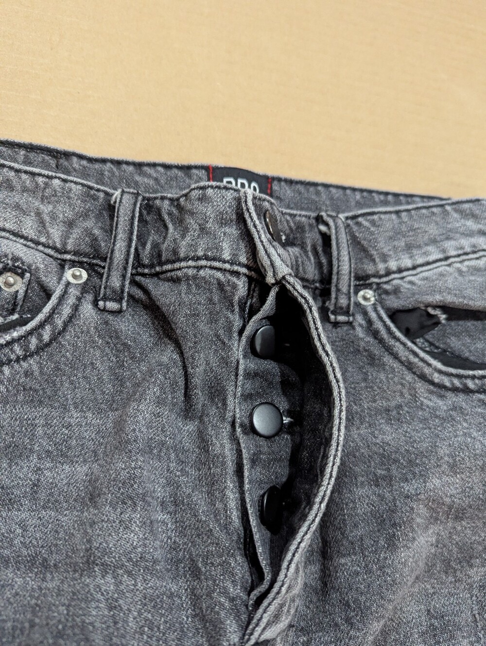 BDG Gray Distressed Slim Straight Button Fly Cotton Hi Rise Jeans Size 29 *GUC - Picture 11 of 15